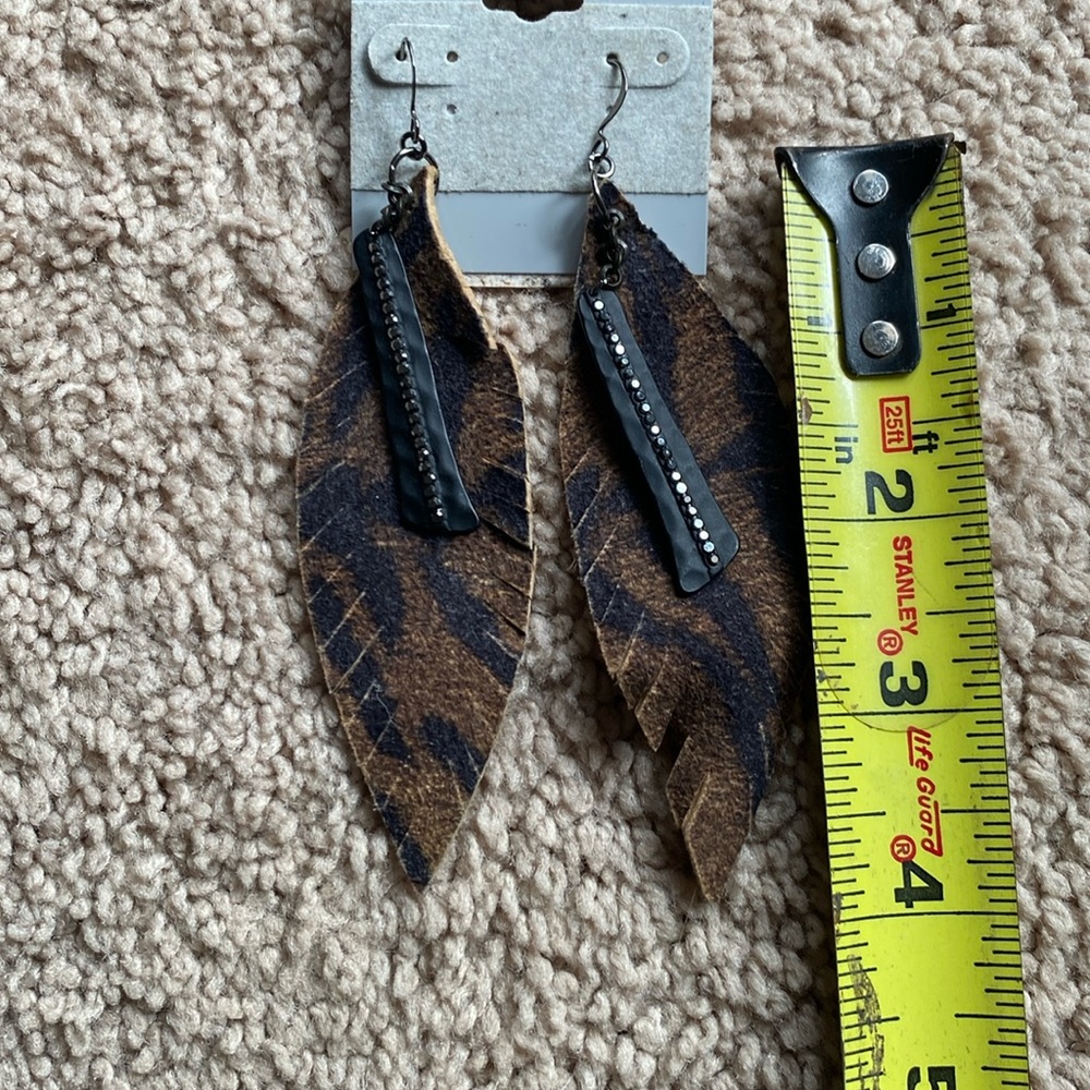 Dangle earrings